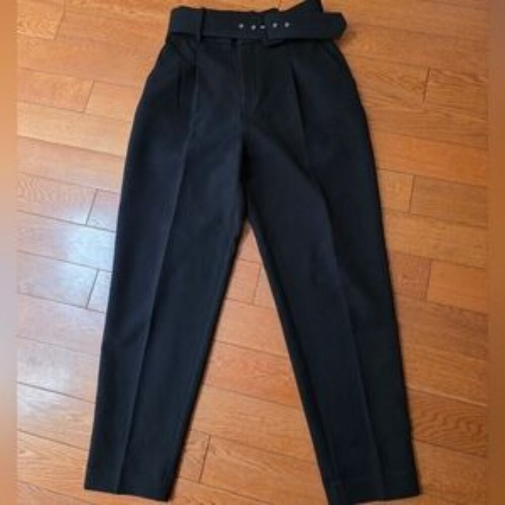 Zara belted pants size M